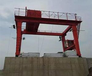 啟閉機(jī)廠(chǎng)家建議使用設(shè)備要相互配合